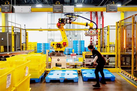 Amazon Using Robots in Warehouses - Tech & AI News