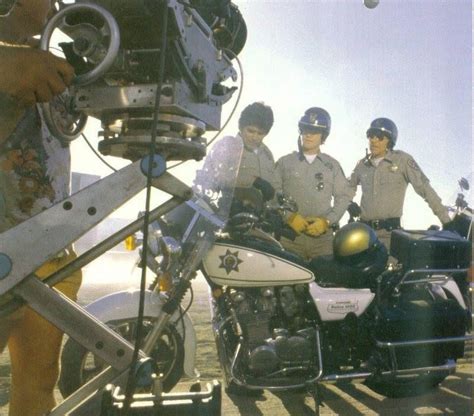 Les Fans de Chips, la série télé - Timeline | Behind the scenes, Scenes, Scene