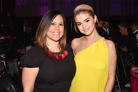 Selena Gomez: Lupus Research Alliance Breaking Through Lupus Gala -15 ...