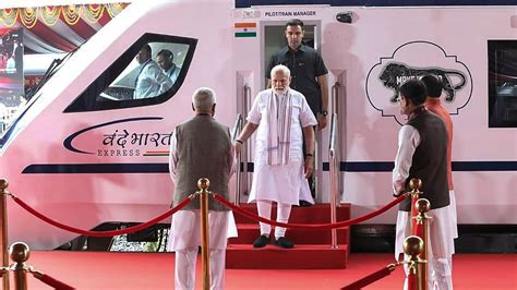 PM Modi inaugurates Mumbai-Goa Vande Bharat Express: Check route ...