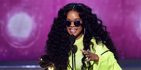 H.E.R. Opens Up About Performing at Super Bowl 2021 | 2021 Super Bowl ...