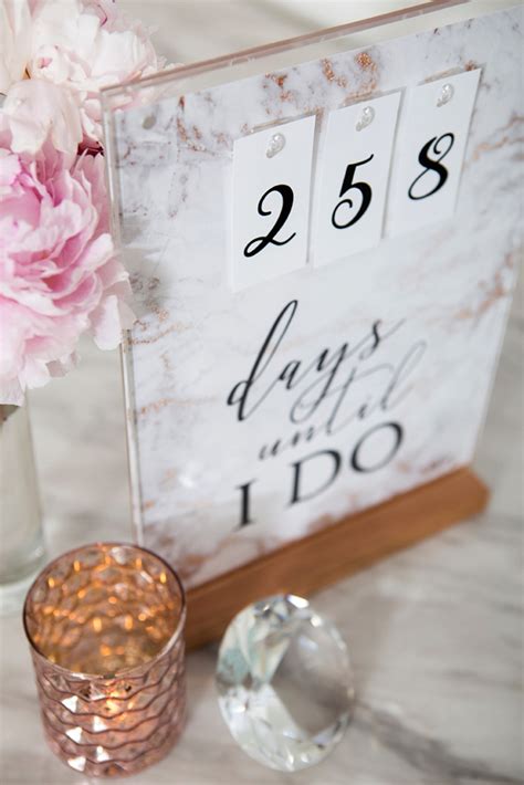 This DIY Wedding Countdown Sign Is The Absolute Cutest!