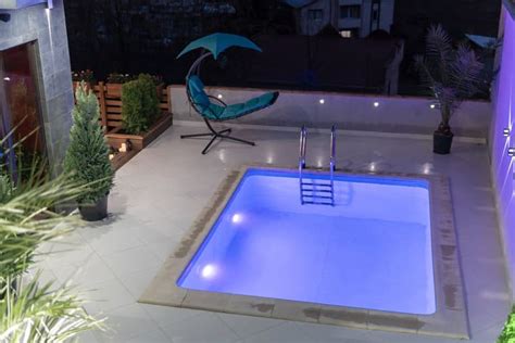 What Pool Lights Work With AquaLink? - LED & Lighting Info