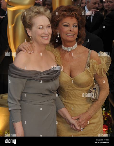 Oscars sophia loren hi-res stock photography and images - Alamy