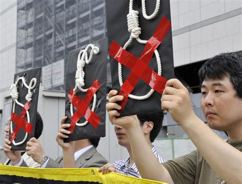 Japan: Two hanged in 'deplorable' executions