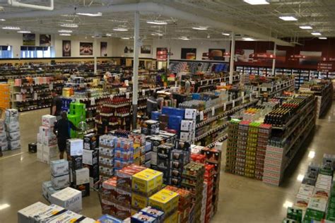 Binny's Opens First Store On Northwest Side - Logan Square - Chicago - DNAinfo