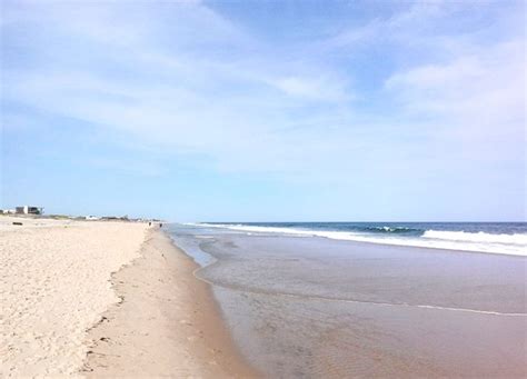 The 13 Best Beaches in the Hamptons - PureWow