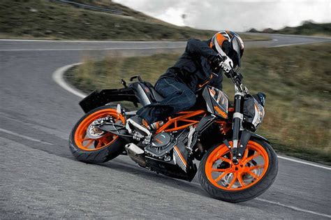 2017 KTM Duke 390 to be 4-5 kg heavier, more details inside