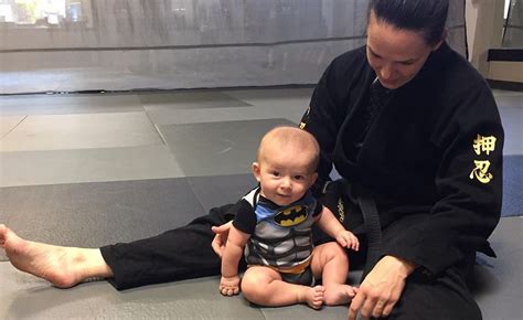 Alexis Davis returns to UFC octagon for first time since becoming a mom