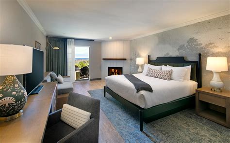 All-New Cambria Hotel Rooms & Suites | Fireside Inn - Guest Rooms