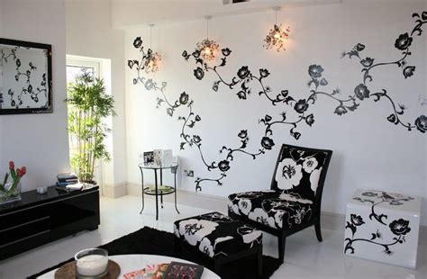 Design: Ikea wall stickers in Project Monochrome living room ...