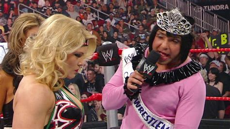 Santina Marella vs. Beth Phoenix: Raw, April 6, 2009 | WWE