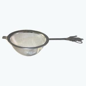 Tea Strainer with a teapot handle – Taste Of Britain