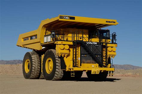 Komatsu updates 730E mining truck with AC electric drive | Equipment World