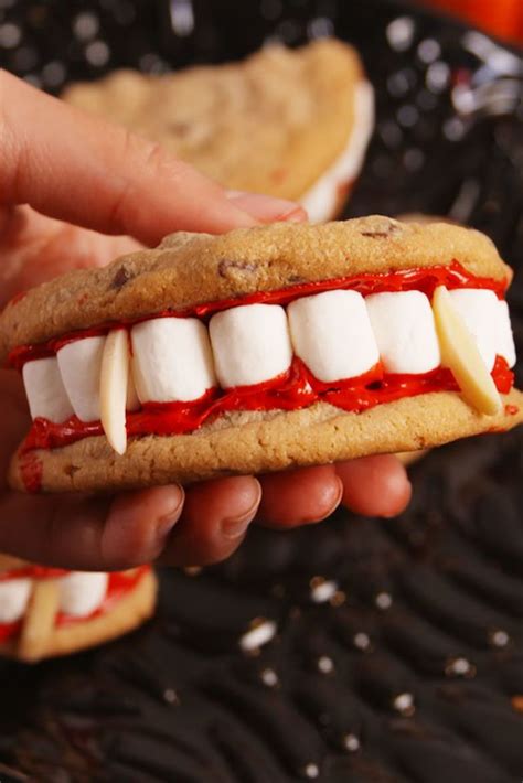 40 Halloween Cookie Recipes That Guarantee A Spooky Good Time ...