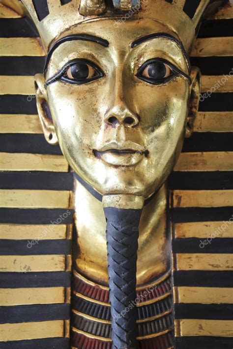 Egyptian king tut golden death mask — Stock Photo © donsimon #14474763