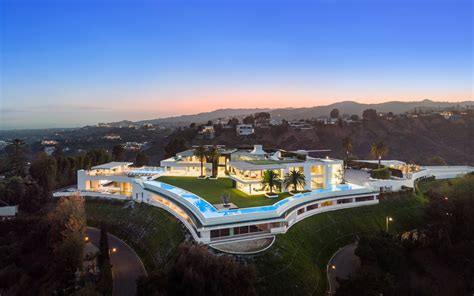 Most expensive home in America lists for $295 million, may head to auction - CashReview