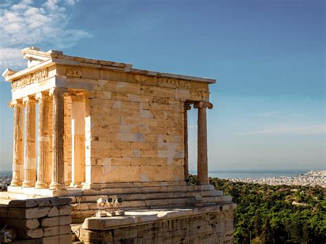 Top 5 Ancient Greek Temples to Explore in Greece | EF Go Ahead Tours