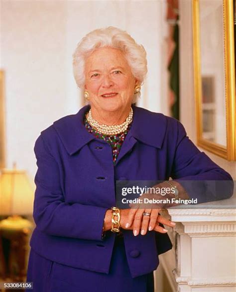 124 Barbara Bush Pearls Stock Photos, High-Res Pictures, and Images ...