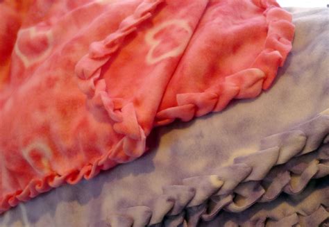 Pieces by Polly: Single Layer No-Sew "Braided" Fleece Blankets Tutorial