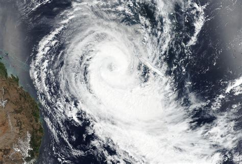 NASA-NOAA satellite looks at large-eyed Tropical Cyclone Oma