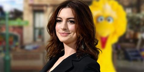 Anne Hathaway 2024 Movie - Romy Vivyan