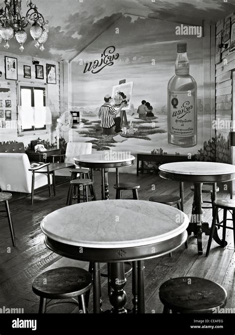 1950s restaurant interior hi-res stock photography and images - Alamy