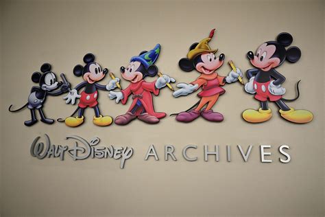 1st Mickey Mouse copyright ends | Inquirer News