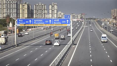 India's road infrastructure to match United States by 2024: Nitin Gadkari | HT Auto