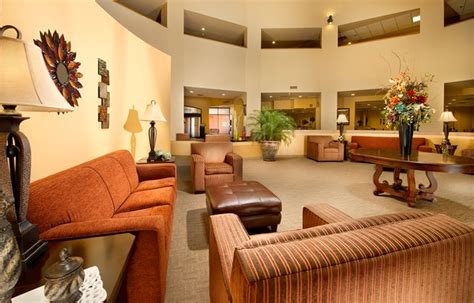 Drury Inn & Suites Phoenix Airport - Drury Hotels