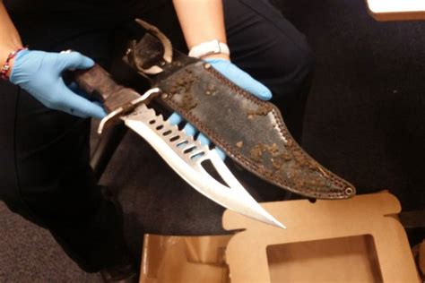 Pictured: Terrifying 'zombie killer' knife found by police in Islington | London Evening ...