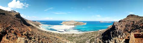 View down on beach Balos on Crete. [OC] [5994x1834] : EarthPorn