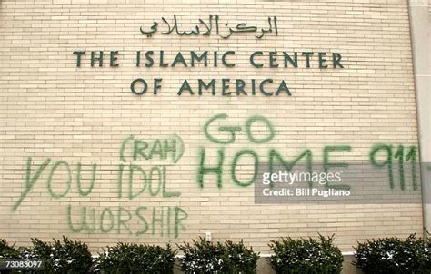 86 Dearborn Mosque Stock Photos, High-Res Pictures, and Images - Getty Images