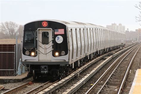 Update: MTA pulls new subway cars out of service over door problems ...