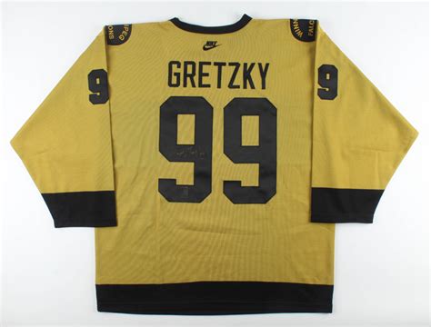 Wayne Gretzky Signed Team Canada Jersey (Gretzky COA) | Pristine Auction