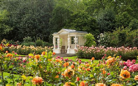 Buckingham Palace gardens to reopen this summer, with visitors able to picnic on the lawn for ...