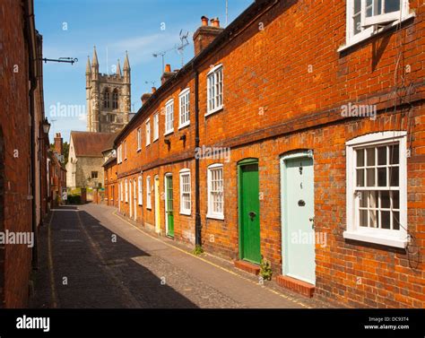 Farnham surrey uk united kingdom hi-res stock photography and images ...