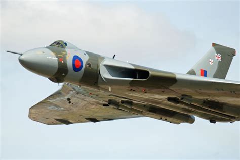 Vulcan XH558 Image Wall - AeroResource