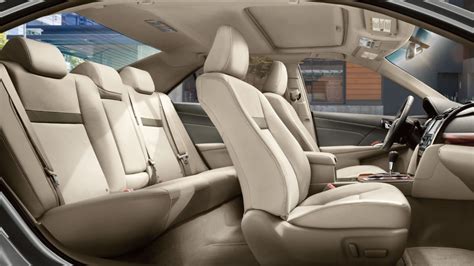 2014 Toyota Camry Interior Features