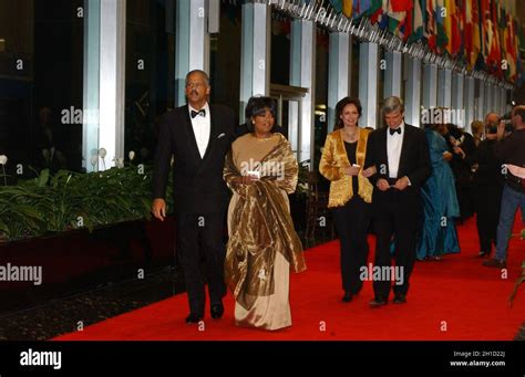 Washington, Vereinigte Staaten Von Amerika. Dezember 2001. Oprah Winfrey und Stedman Graham ...