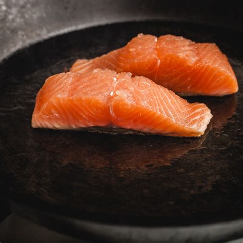 How to pan sear a salmon fillet - thatOtherCookingBlog