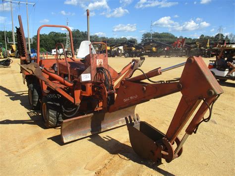 DITCH WITCH 4010 DD TRENCHER, VIN/SN:410483 - DIESEL ENGINE, 8' TRENCHER, BACKHOE ATTACHMENT, BLADE,