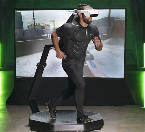 Virtuix Omni One Virtual Reality Treadmill Offers a Truly Immersive Experience - TechEBlog