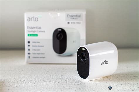 Arlo Essential Spotlight Review - Most affordable Arlo camera with spotlight