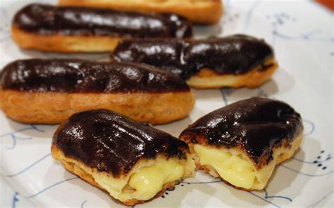 Traditional French Chocolate Eclairs (Eclairs au Chocolat) | Eclair ...