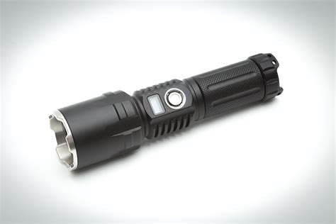 Nealsgadgets LEP flashlight | 810 kcd, 1800 meters