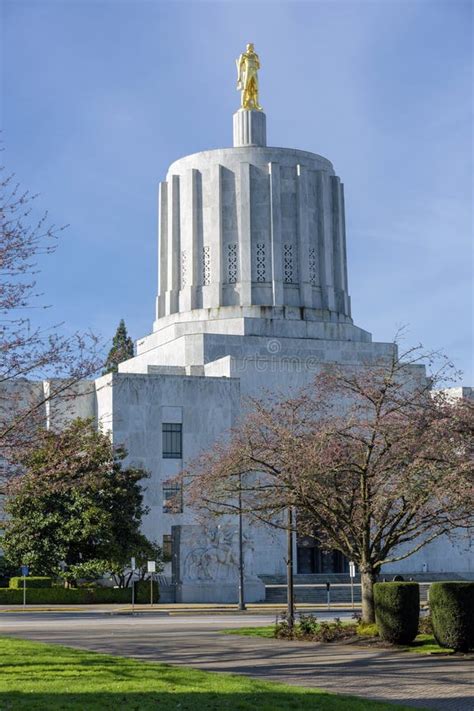 State Capitol Building Salem Oregon. Stock Photo - Image of government ...