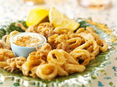 DEEP-FRIED CALAMARI WITH LEMON MAYONNAISE. : Ooh La Loire