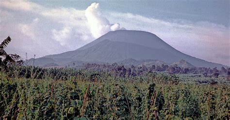 Mount Nyiragongo in North Kivu, Uganda | Tripomatic