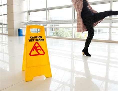 Slippery Floor Lawyer in Port Charlotte | No Win, No Fee. Available 24/7